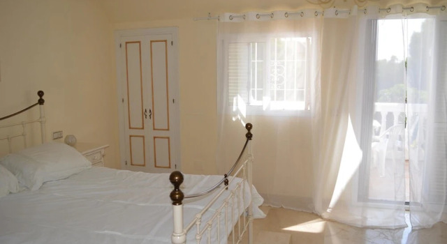 House With 2 Bedrooms in Benalmádena, With Pool Access, Furnished Terr, Забронировать Отель Отели Бенальмадена с парковкой, рядом с Индуистский храм, Парковка