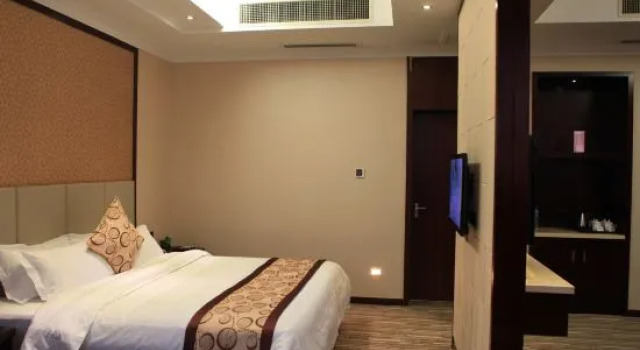 Люкс Business Jiutong Haiyuan International Hotel