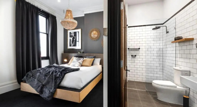 Студия Standard East Brunswick Hotel