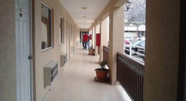 Hotel Del Sol, Rezervovat Hotel Hotely v Guaymas s parkováním, Parkování