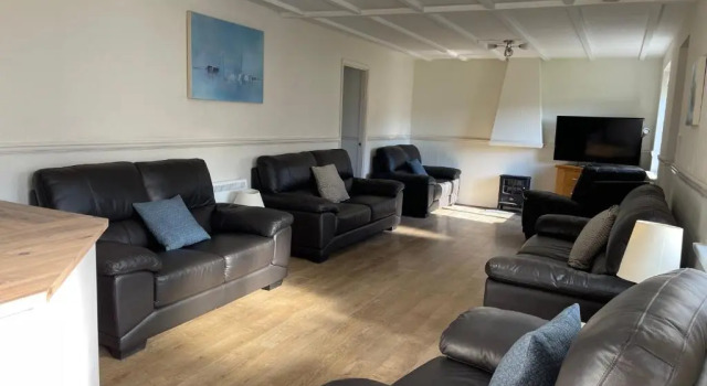Ivy Tower Cottages, Prenota Hotel St. Florence Pembrokeshire