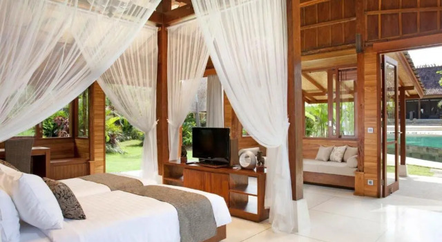 Вилла с 4 комнатами Dea Villas