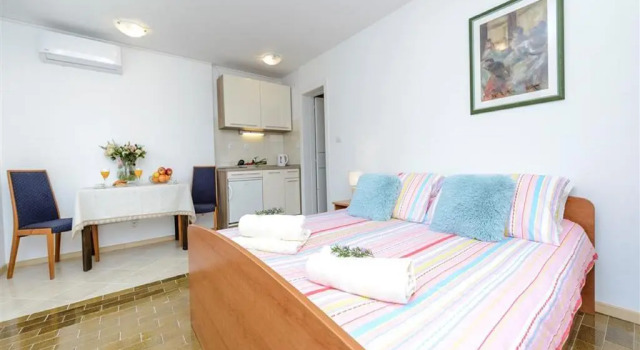 Guest House Rooms Rose
