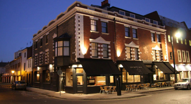 The White Star Tavern