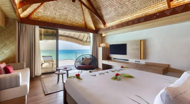 Бунгало над водой Le Bora Bora by Pearl Resorts