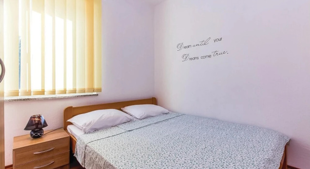 Beautiful Home in Dobrinj With Wifi and 2 Bedrooms, Prenota Hotel Dobrinj 