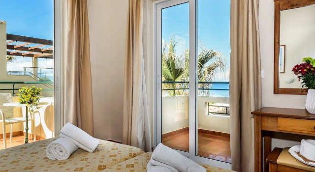 Студия с видом на море Panos Beach Hotel