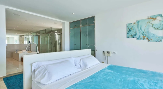 Casa Melia, Забронировать Вилла Санта-Эулалия-дель-Рио Ибица, рядом с Cala Olivera