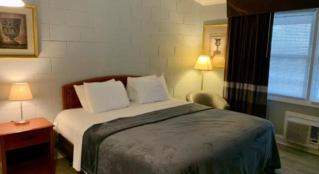 Номер Standard с видом на сад Hill Top Motel