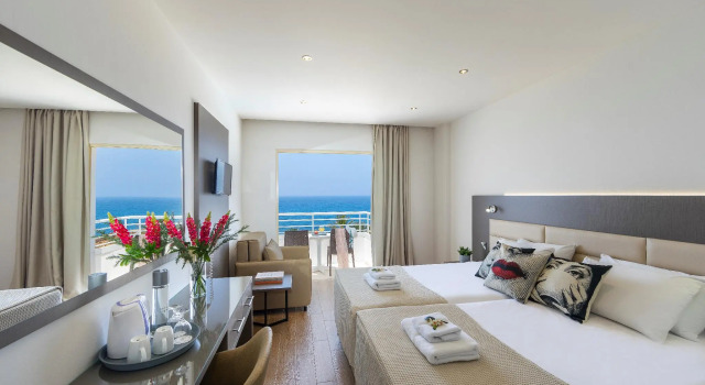 Habitación doble Estándar con vista al mar Queens Bay Hotel
