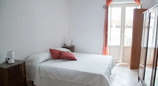 Casa Alesina - Balcony on Tusa, Book Apartment Hotels in Sicily with Parking, Parking