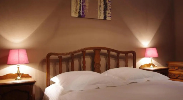 Logis Hostellerie De La Claire Fontaine, Book Hotel Hoteller i Ardennes Belge med pool, Swimmingpool
