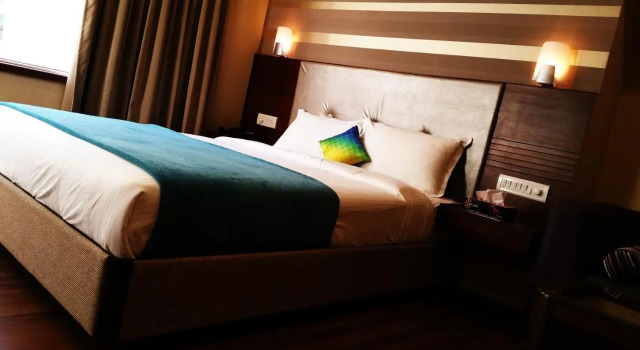 Hotel Qualia Suites at Delhi Airport