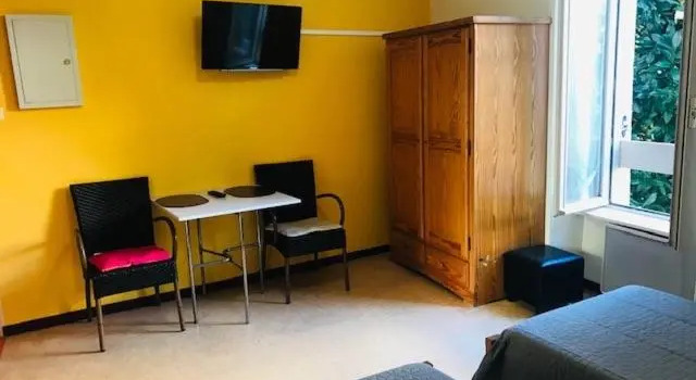Studios Loc Ag2 (Adults Only), Book Hotel Hoteller i Dax med parkering, Parkering