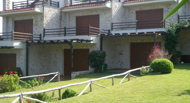 Beachside Haven, Poolside Serenity & Sunset Magic, Prenota Villa Cottage a Kalandra, Cottage