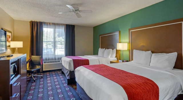 Четырёхместный номер Standard Comfort Inn West Valley - Salt Lake City South