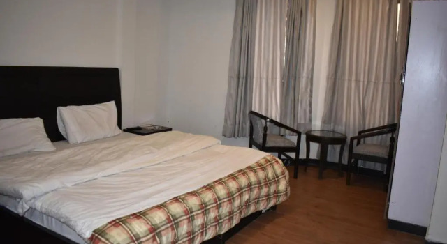 Hotel Royal Inn, Prenota Hotel Hotel economici a Murri