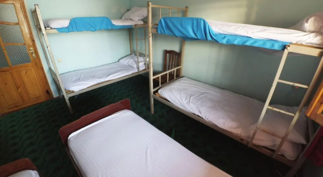 Canal Hostel, Varaa Hostelli Hotellit Shaki aamiaisella, Aamiainen