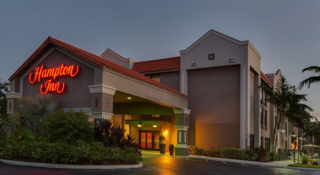 Четырёхместный номер Standard Hampton Inn Commercial Boulevard-Fort Lauderdale