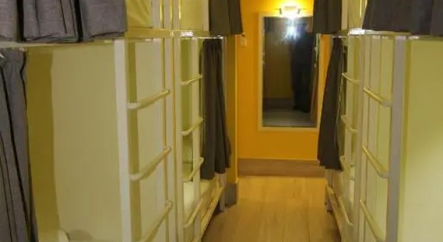 Кровать в общем номере (женский номер) Hostel Jeal
