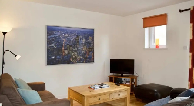 Modern 2 Bedroom City Centre Flat, Забронировать Апартаменты/квартира Мерчистон Эдинбург, рядом с Камера обскура и мир иллюзий