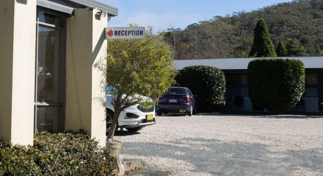Mittagong Motel, Забронировать Мотель Отели Миттагонг с парковкой, рядом с Парк Destination Southern Highlands, Парковка