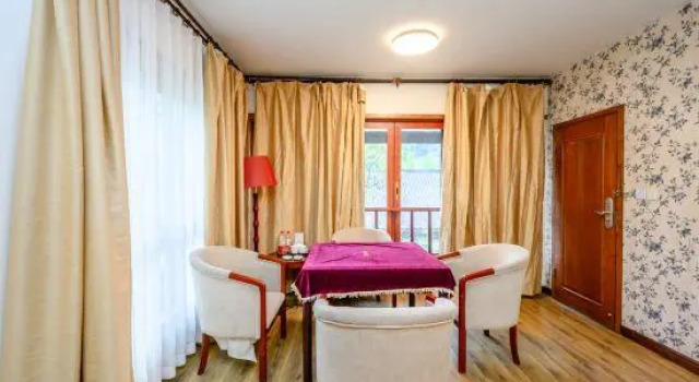 Fengxiangyuan Holiday Hotel, Book Hotel Shapingba Chongqing