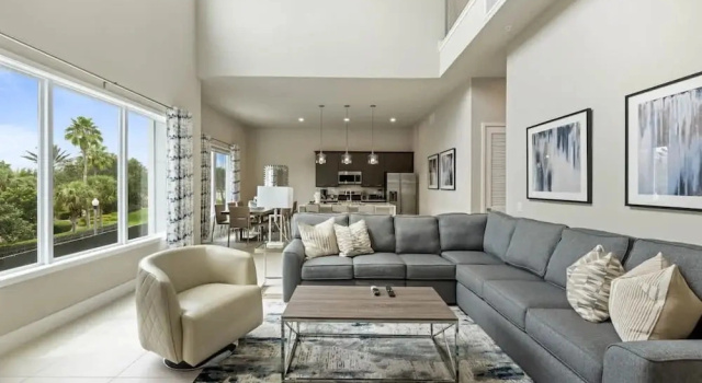 Коттедж Massive 4 000 Sqft Luxury Duplex