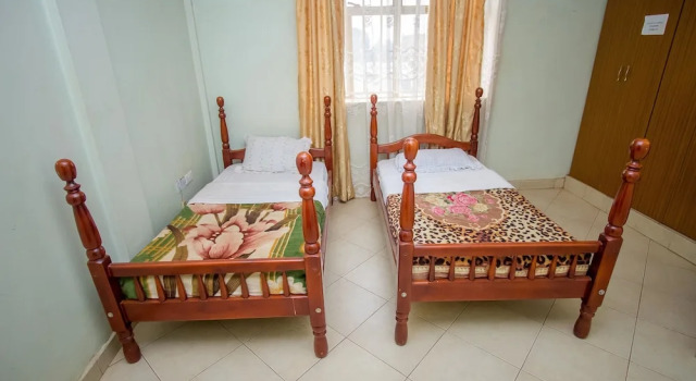 Standard Doppel Zimmer Makerere Serene Hotel