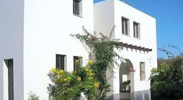Aura Holiday Villas