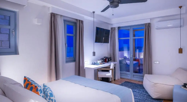 Полулюкс Shapes Luxury Suites
