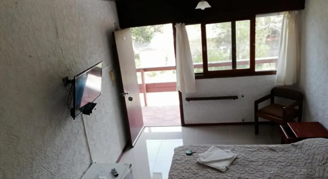 Hotel Yeruti, Reservar Hotel La Paloma Rocha
