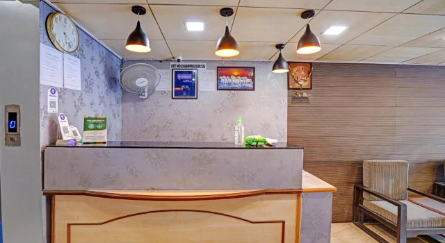 Itsy Hotels Aakash,100 Mts From Sardar Patel Stadium, Rezerwuj Hotel Hotele w Gujarat ze śniadaniem, Śniadanie