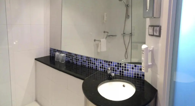 Двухместный номер Standard Отель Holiday Inn Express Bilbao, an IHG Hotel