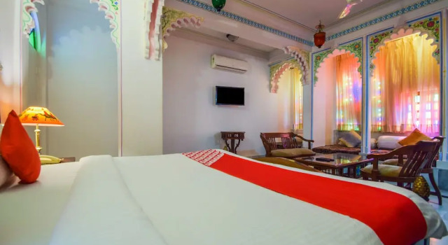 OYO 23380 Raj Palace