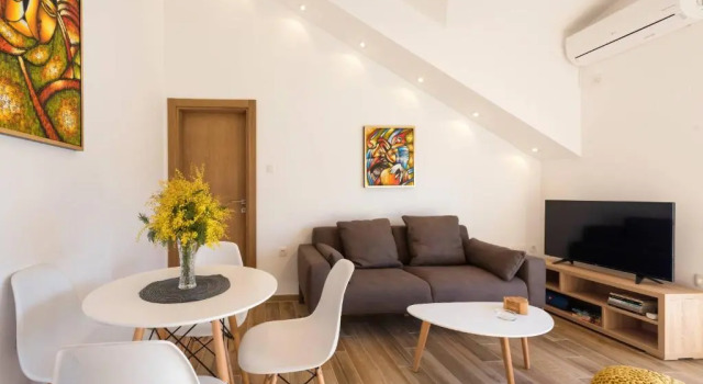 Апартаменты c 1 комнатой с частичным видом на море 42° North Apartments
