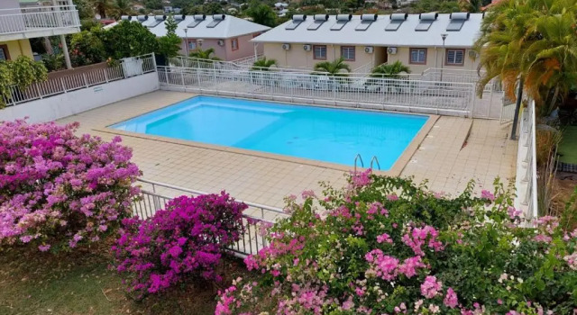 CAMOMILLE, Prenota Appartamento Hotel a Grande-Terre con piscina, Piscina