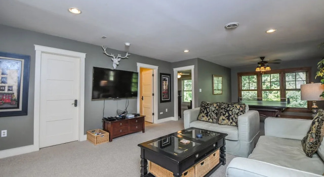 Trailside Tranquility by Taylor Made Deep Creek, Book Feriehus Oakland Maryland