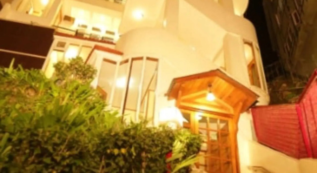 Hotel Sangeet, Забронировать Отель Отели Шимлы с парковкой, рядом с Площадь Ридж в Шимле, Парковка