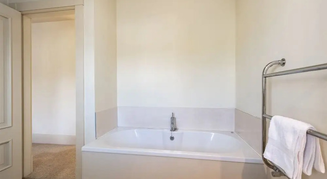 Апартаменты Spacious Home to Sleep 6 Just a Short Stroll From Kenmare