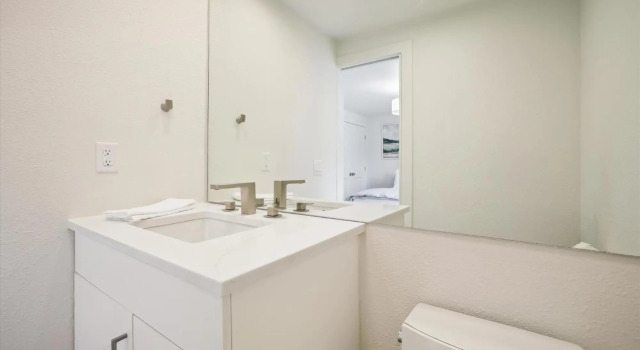 Frisco Creekside Retreat 3 Bedroom Townhouse by RedAwning