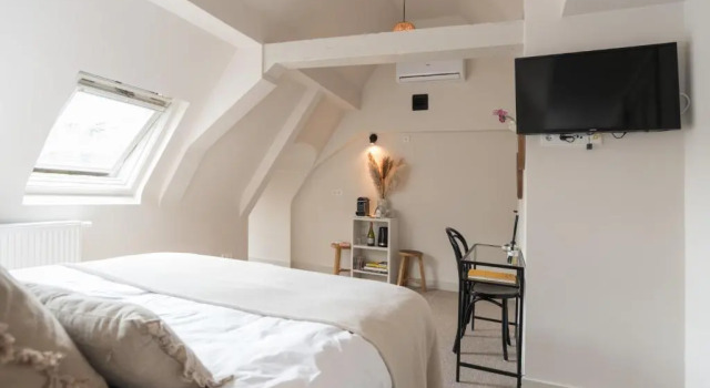 Empire suites garden view, Rezervasyon Otel Amsterdam Şehir Merkezi 
