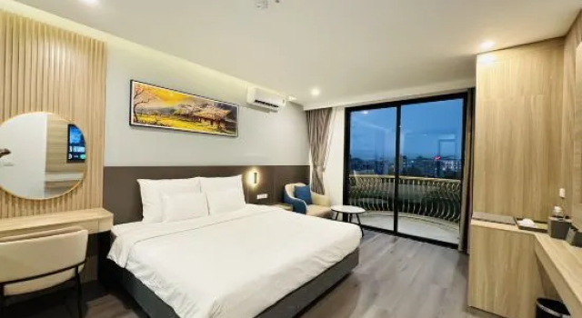 Люкс Deluxe BLUE SKY NOI BAI HOTEL And POOL