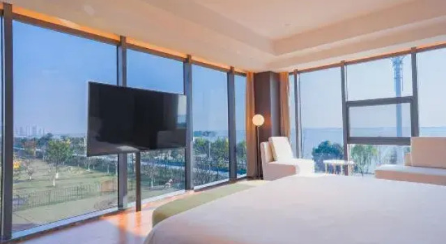 Люкс Lanye Lakeview Hotel