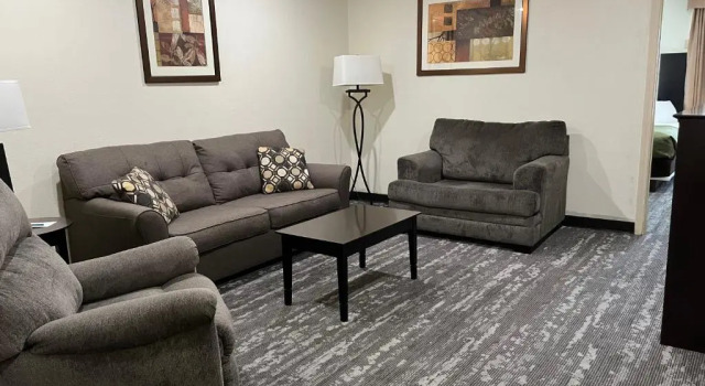 Люкс Quality Inn Traverse City