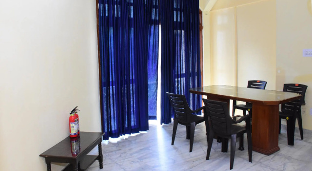 OYO 24110 Pink Villa Guest House