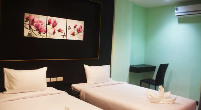 Двухместный номер Standard с балконом Metro Hotel & Spa