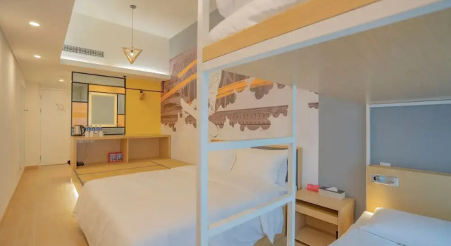 Номер Deluxe Prince Hotel By Secret Garden