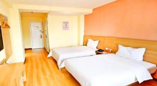 Номер Business 7Days Inn East Street Dachashi Branch