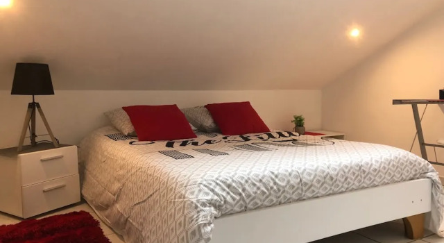 Appartment cosy sur Troyes (le Cocoon), Забронировать Отель Труа Troyes Outlets, рядом с Стадион департамента Об